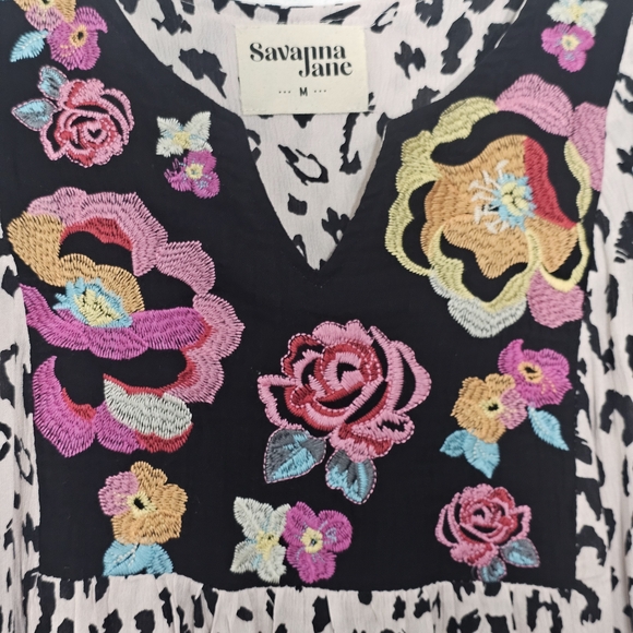 Savanna Jane Black Dress with Colorful Floral Embroidery Womens Leopard Print M - Picture 4 of 15